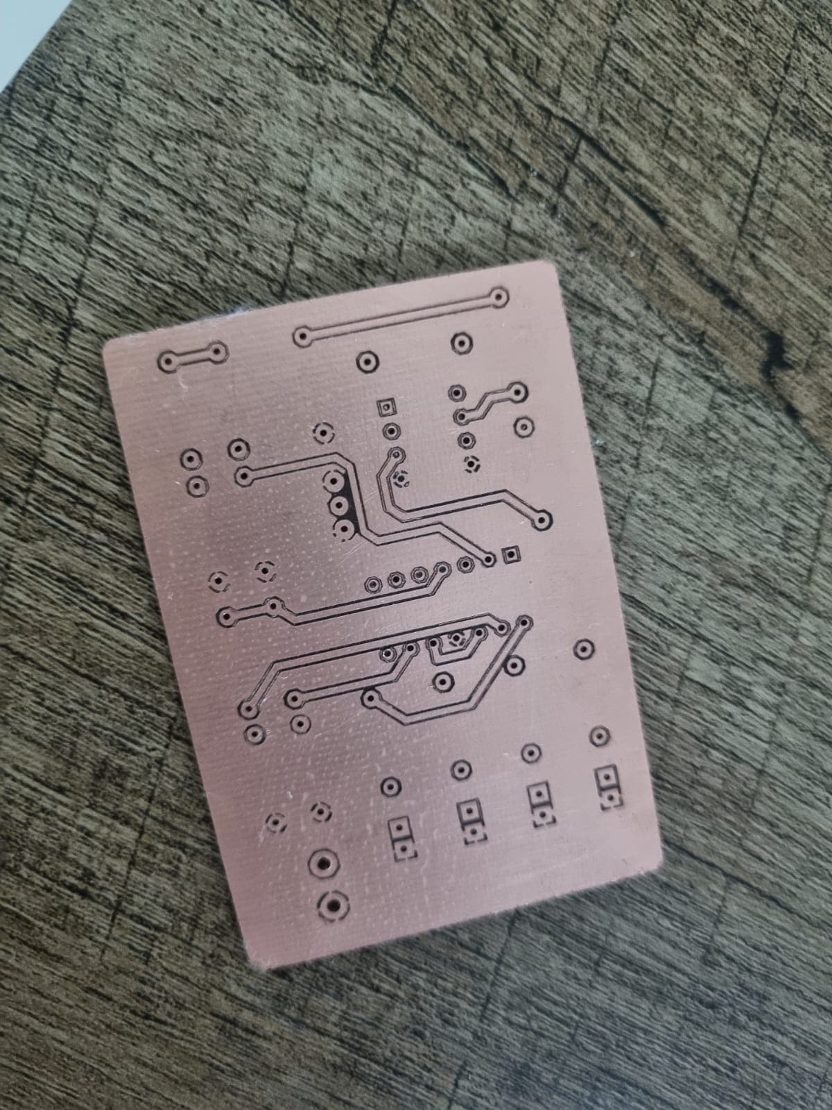 SALLI — PCB diseñada por Flux